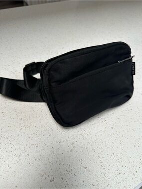 NWOT Zorfin Crossbody Belt Bag